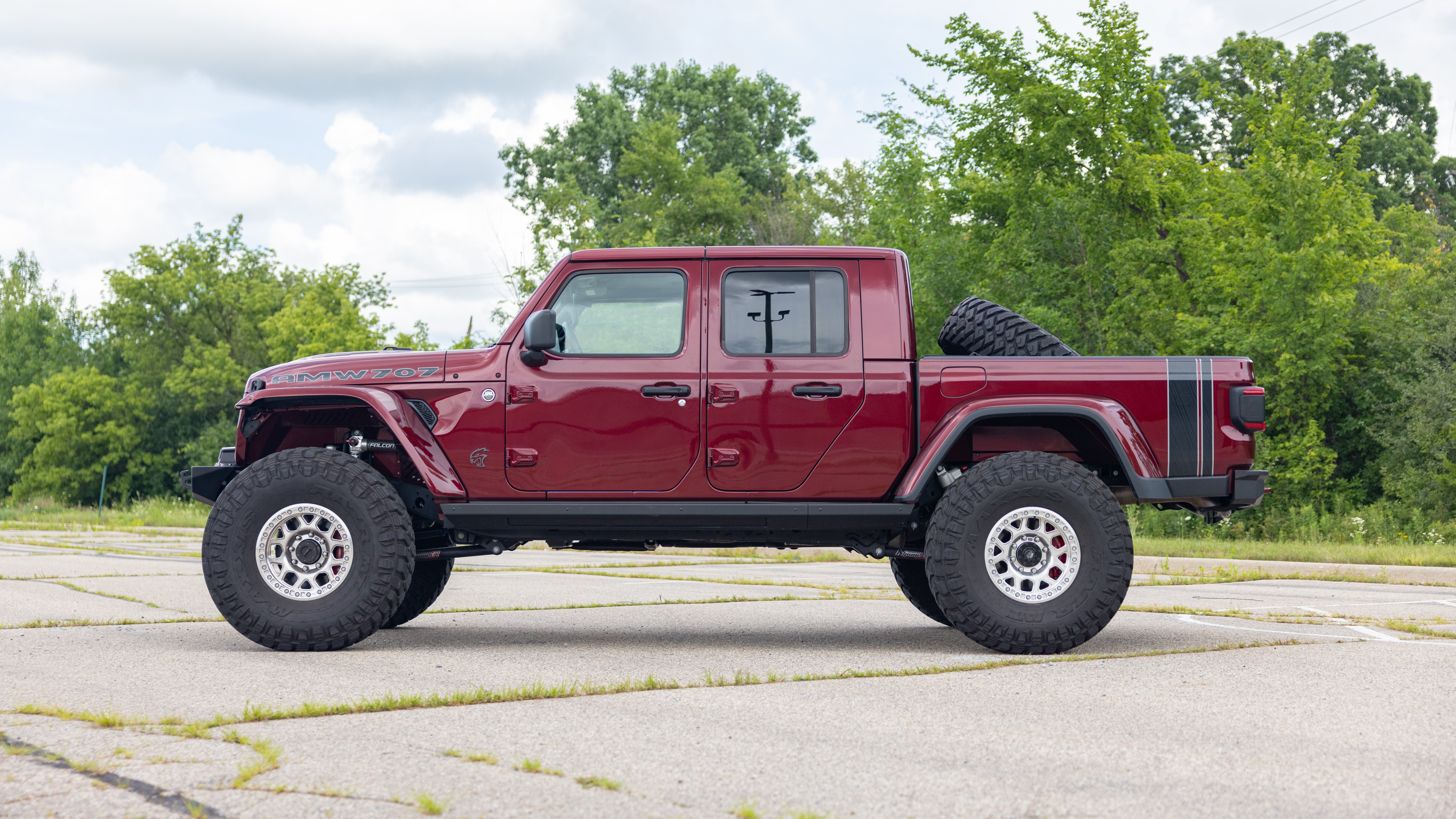 2021 AMW 707 | HELLCAT Gladiator