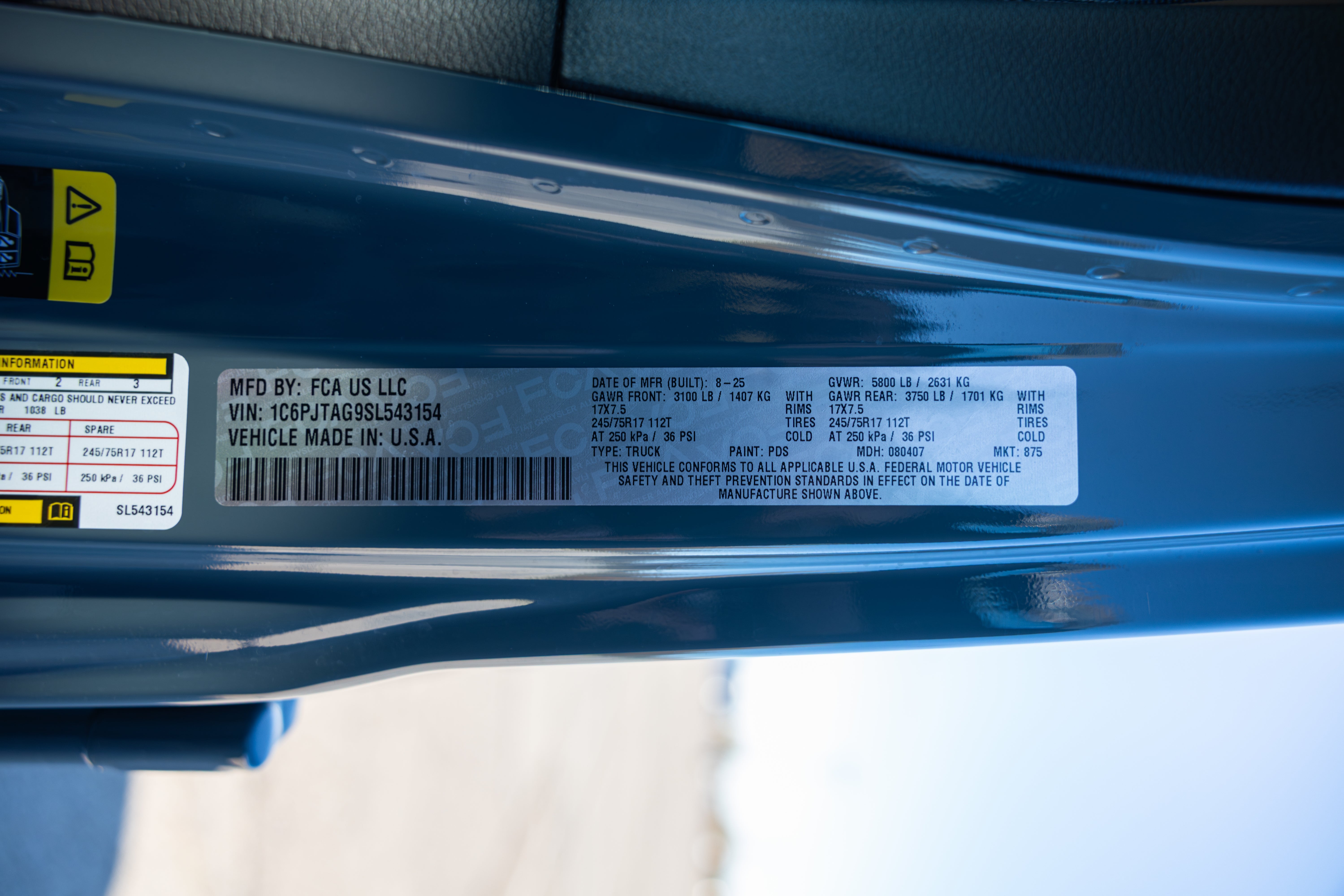 2025 AMW 717 | Adventure Series