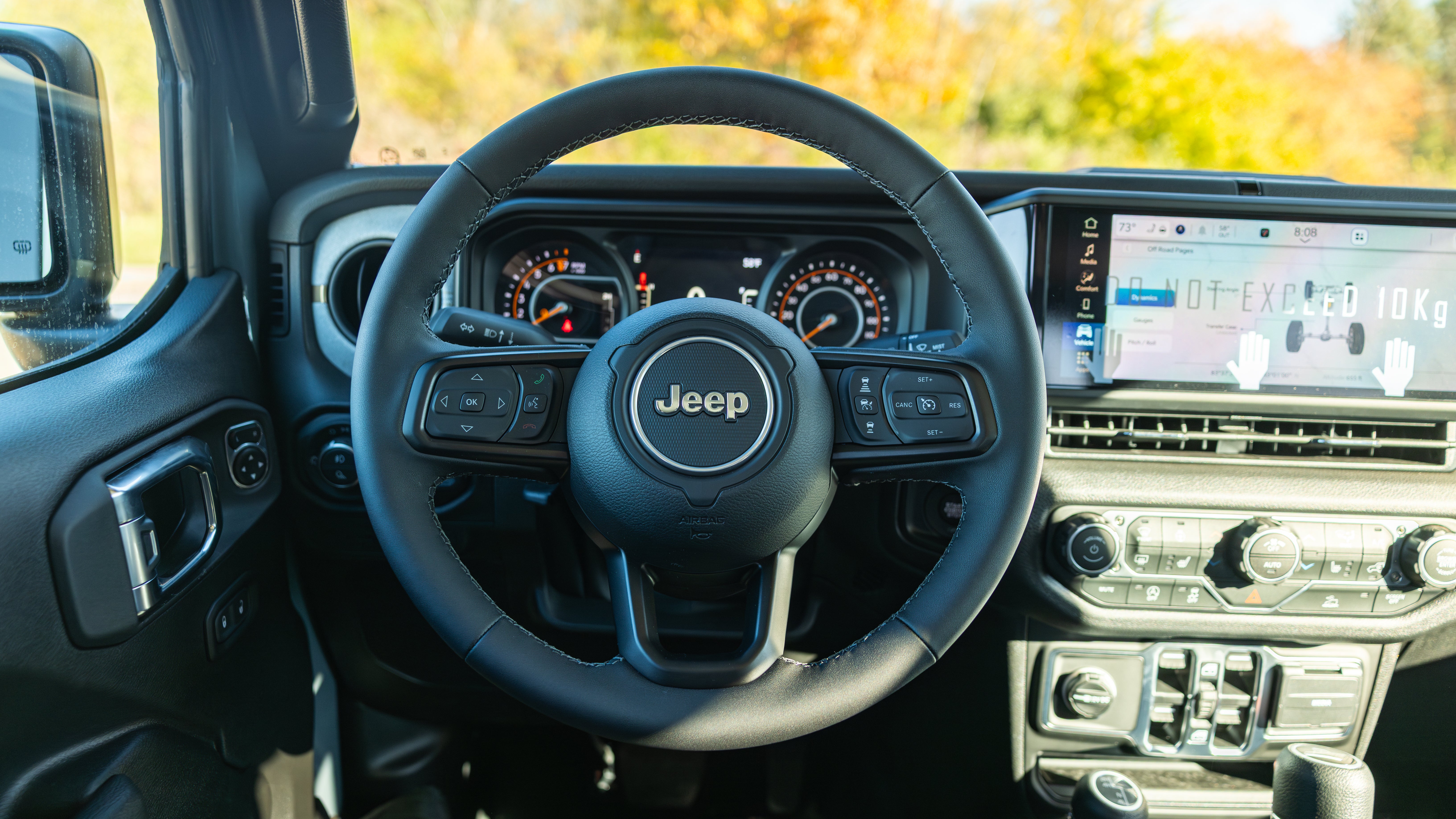 2025 AMW 717 | Adventure Series