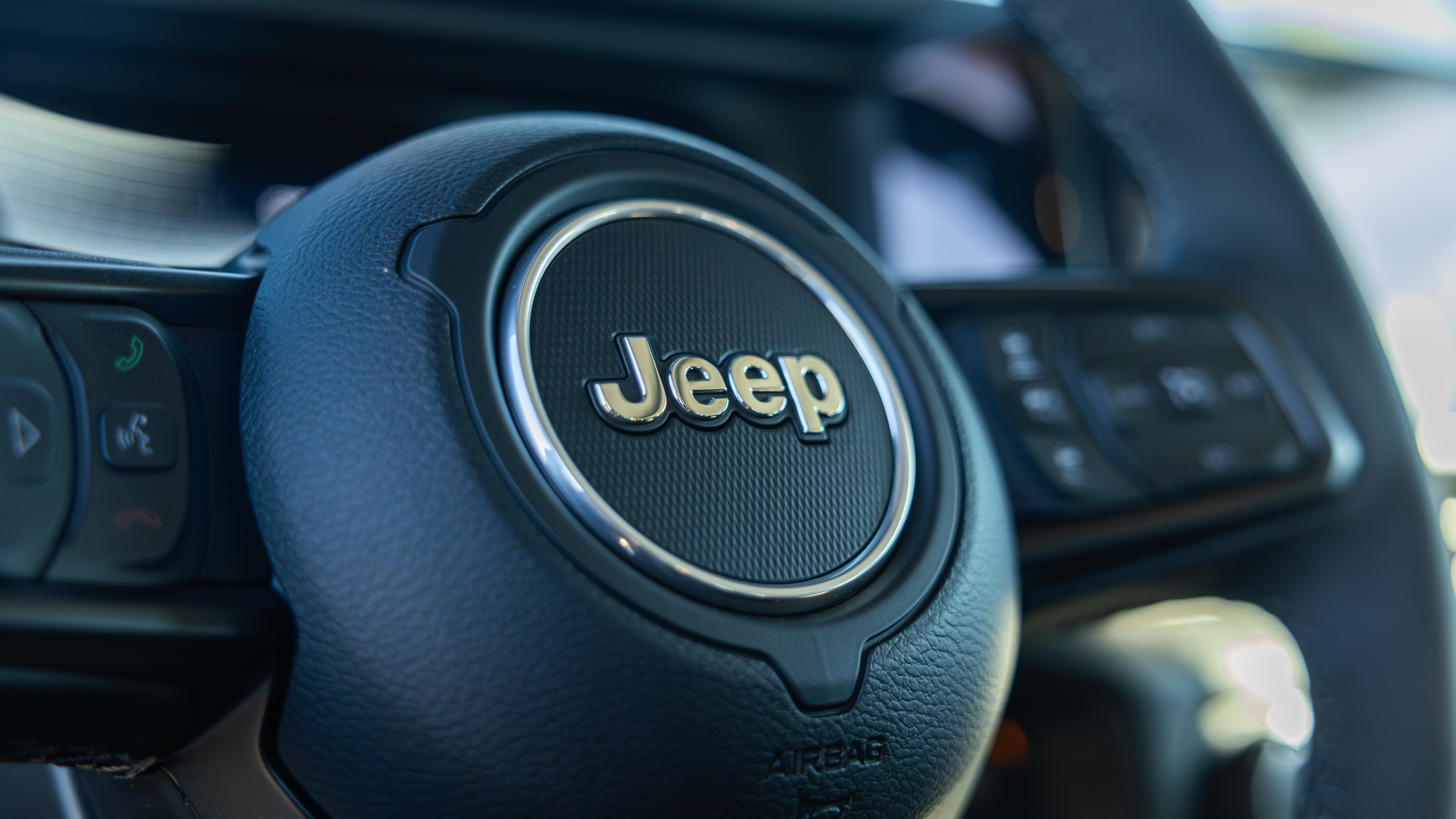 2025 AMW 717 | Adventure Series