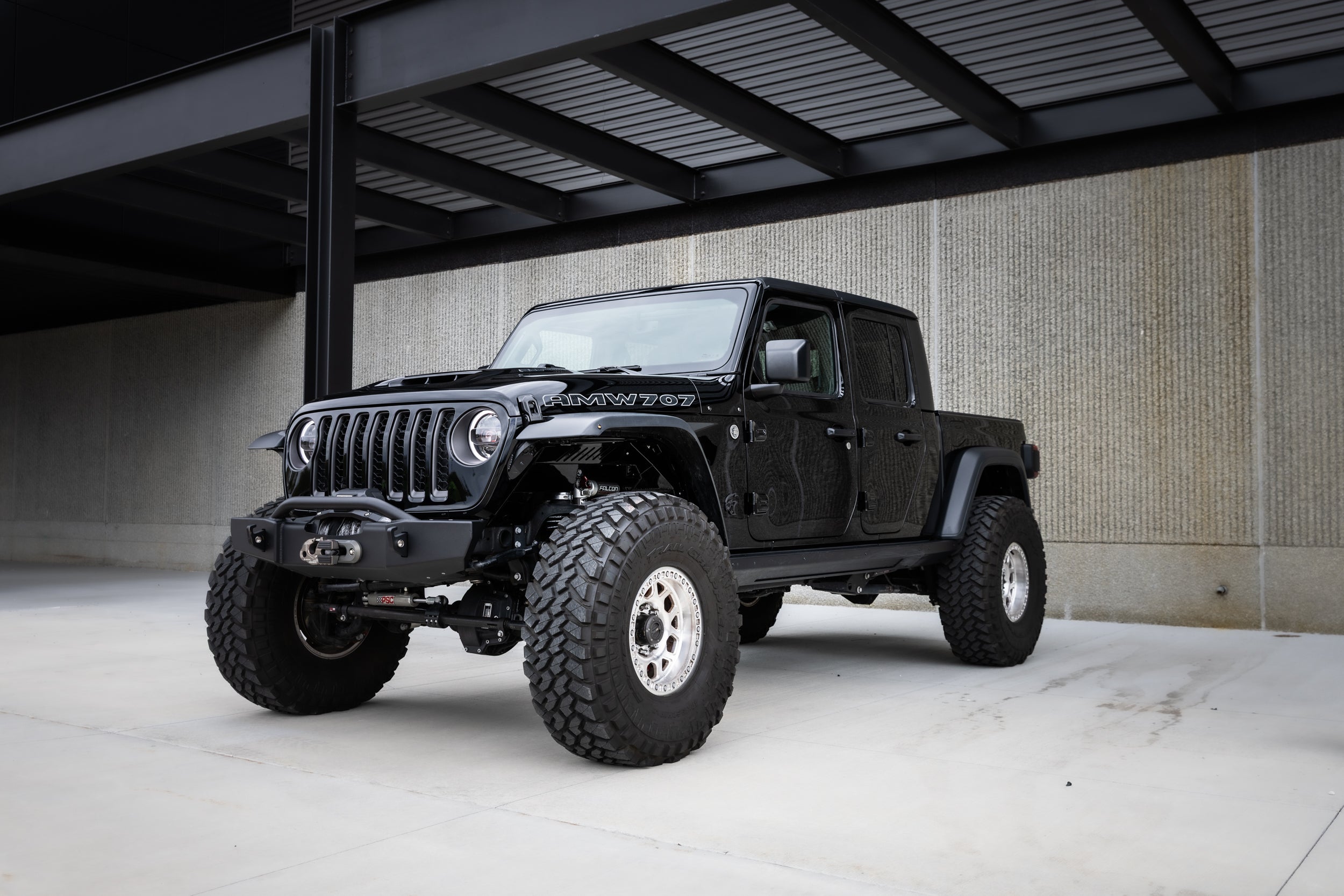 AMW 707 | HELLCAT Gladiator