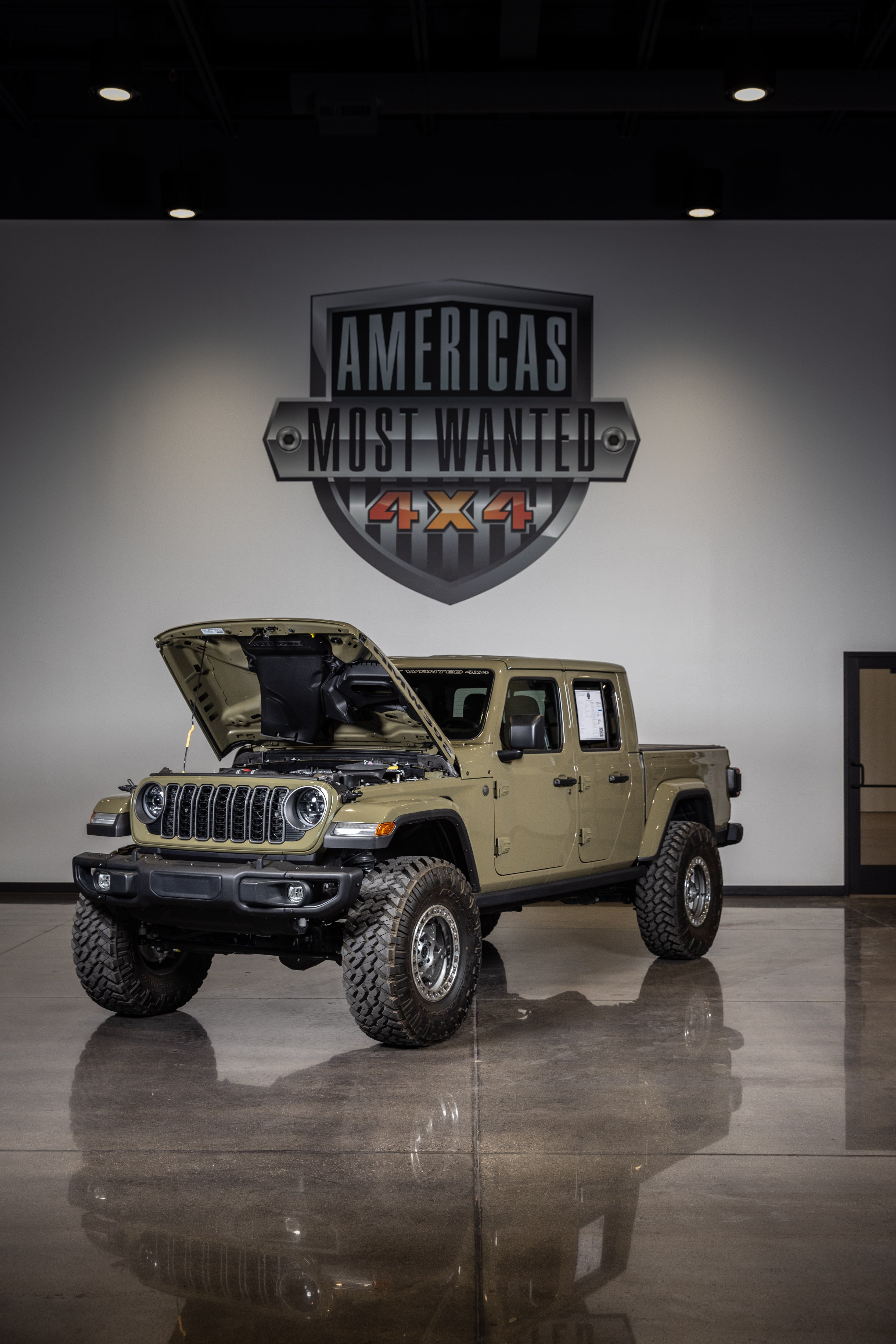 AMW 392 | HEMI Gladiator