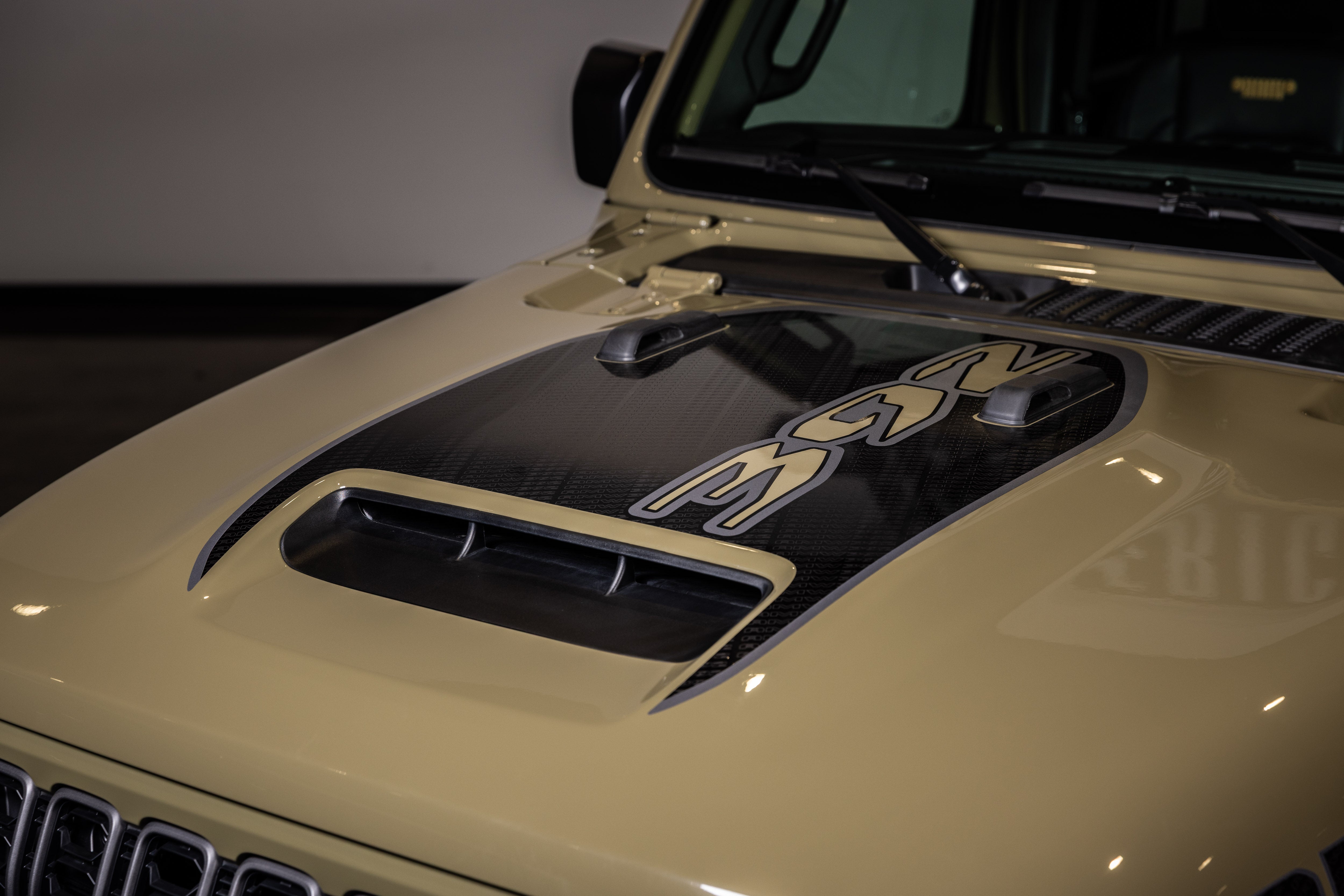 AMW 392 | HEMI Gladiator