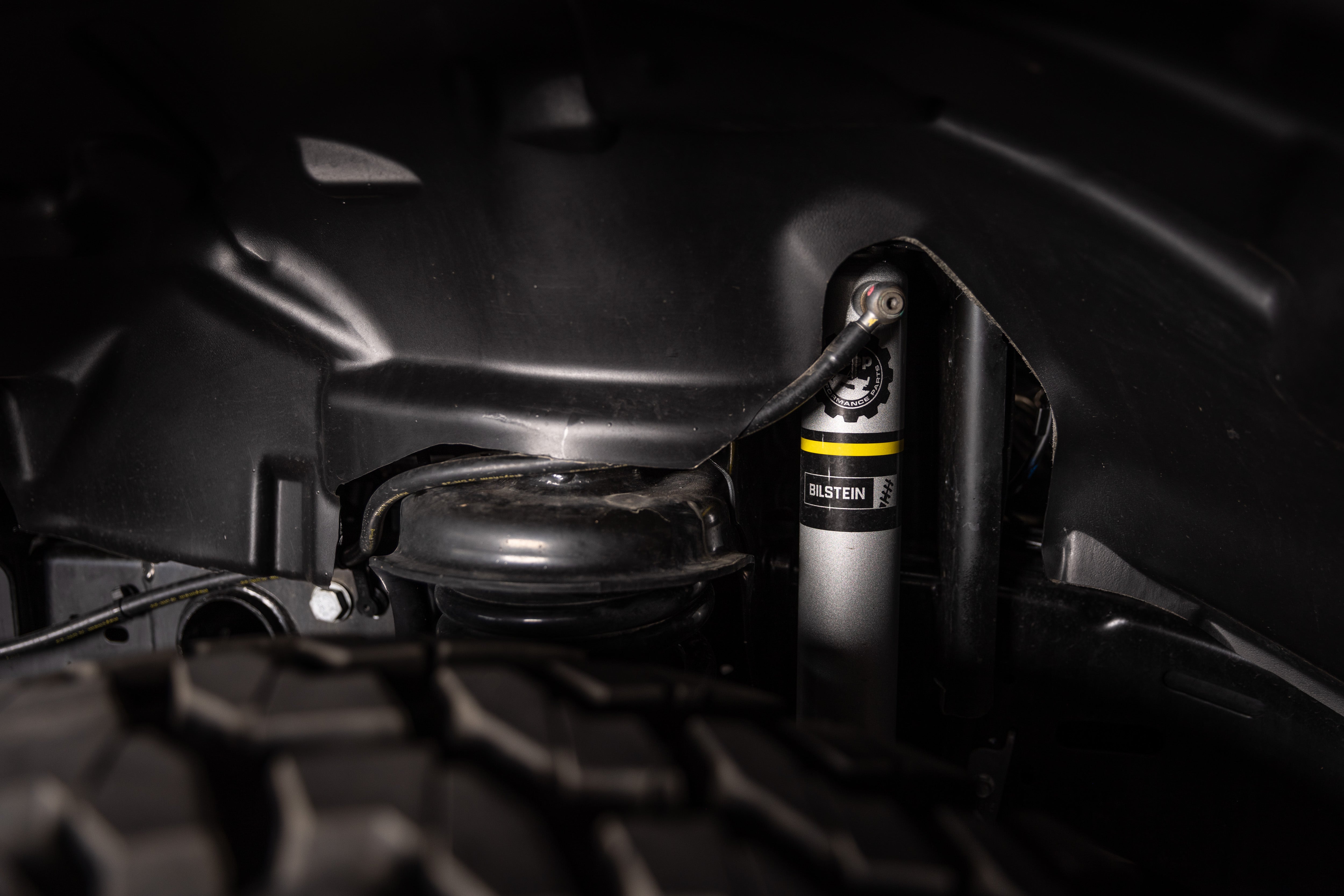 AMW 392 | HEMI Gladiator